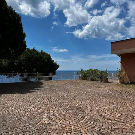 Appartement Crudi On The Sea *